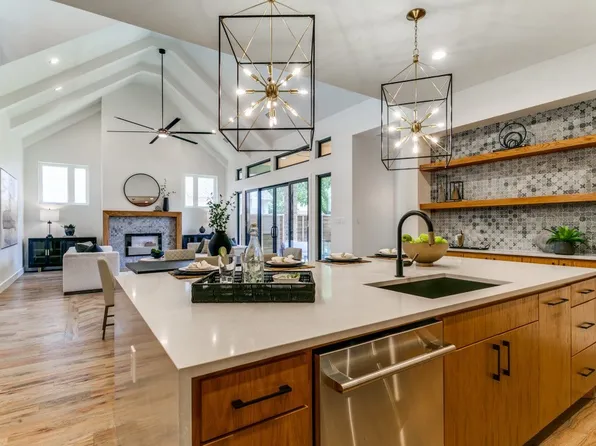 2097 Holt Way, Grapevine, TX 76051