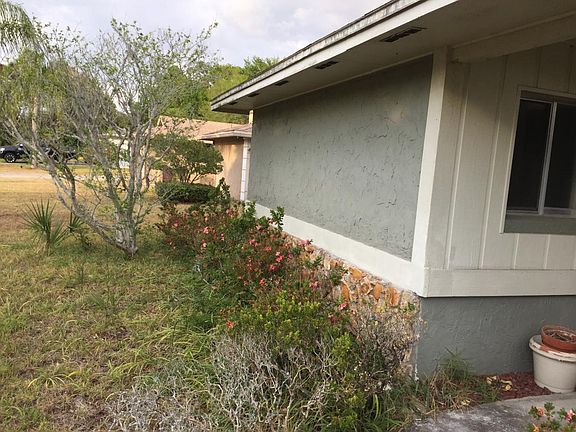 3rd image of 6921 Sugarbush Dr