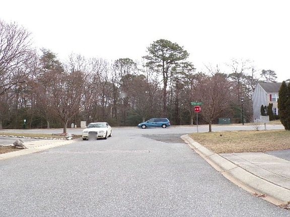 4th image of 103 Foxhorn Way