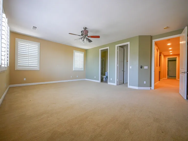 8203 Soft Winds Dr — Photo 15