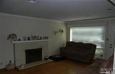 20 Victor Ct photo 1