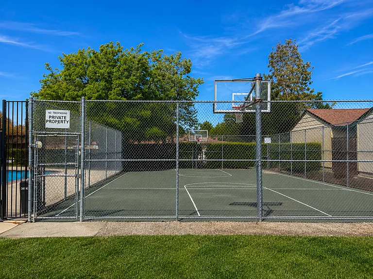 1565 Buttercup Ct — Photo 6