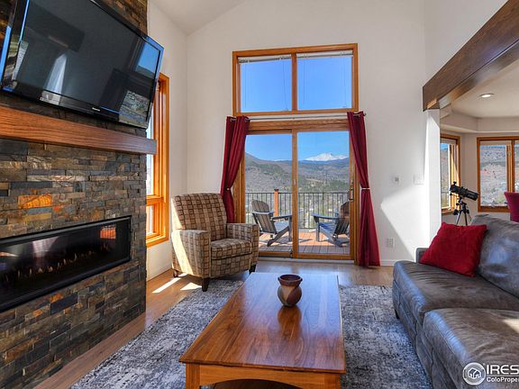 5th image of 816 Mountain View Dr