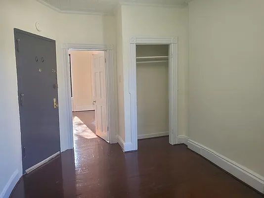 Rented by Frank Valvo Real Estate | media 14