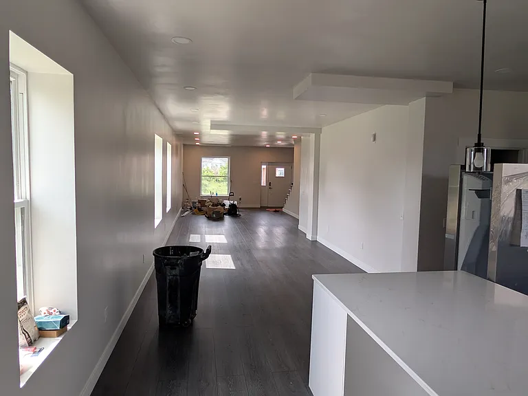 4725 McMillan Ave — Photo 4