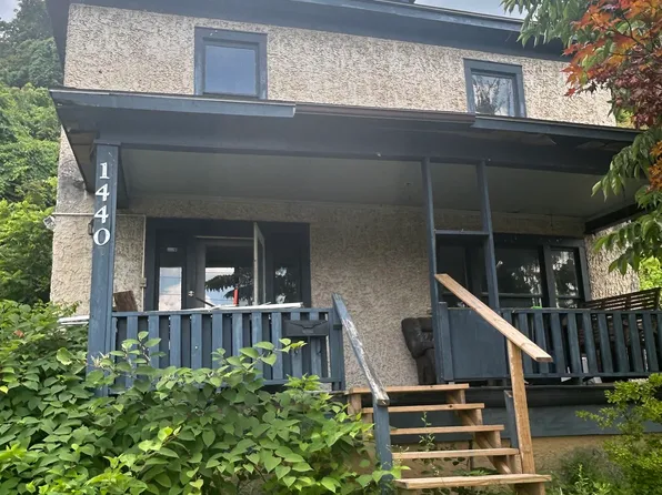 1440 Center St, Catlettsburg, KY 41129