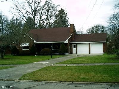 1st image of 1044 E Shawnee Trl