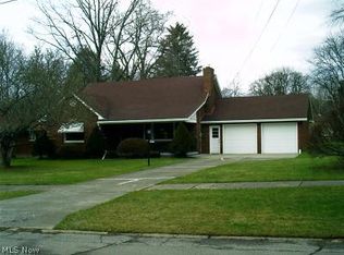 1044 E Shawnee Trl, Youngstown, OH 44511