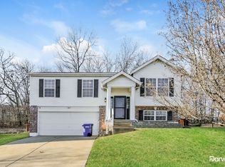 147 Hunters Lake Ct, Eureka, MO