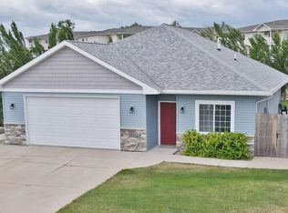 1824 26th St SW, Minot, ND 58701