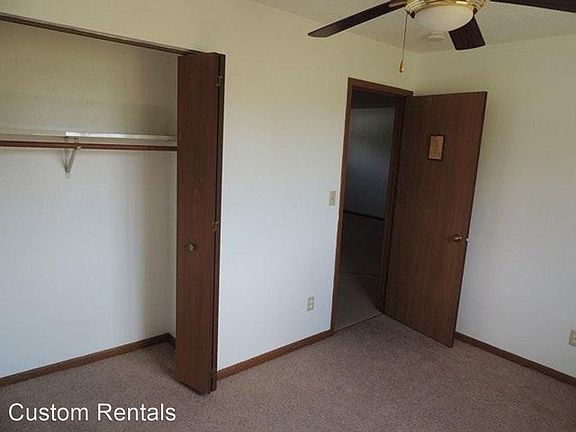 5th image of 935 Boston Way APT 1
