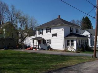28 Forest St, Clinton, MA 01510