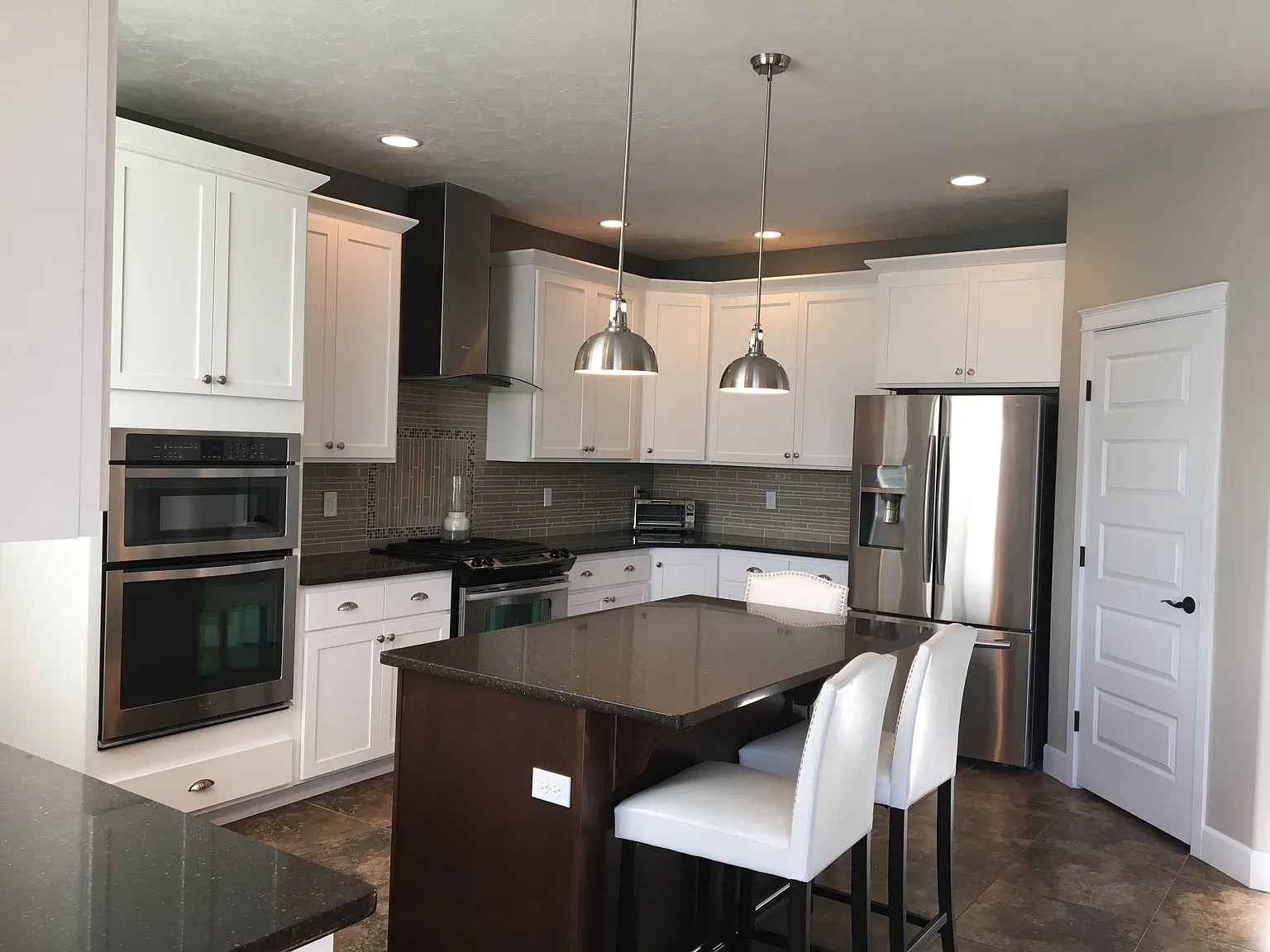 1243 Evanslee Ct photo 1