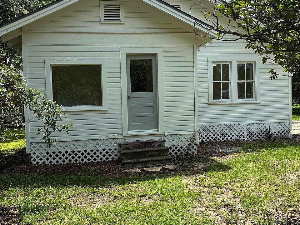 1st image of 17448 Cardinal Ln