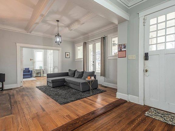 4th image of 1462 Carr Ave