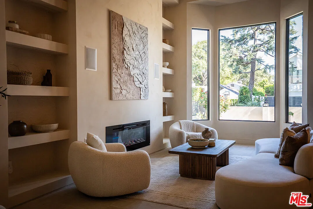 5 bed, 6.5 bath, 3747 sqft, $16,500 — Photo 4