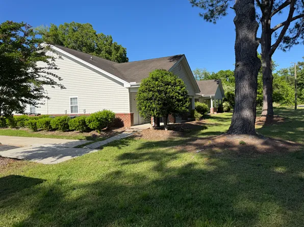 Prince Court Apartments, 172 Howard St #190, Tarboro, NC 27886