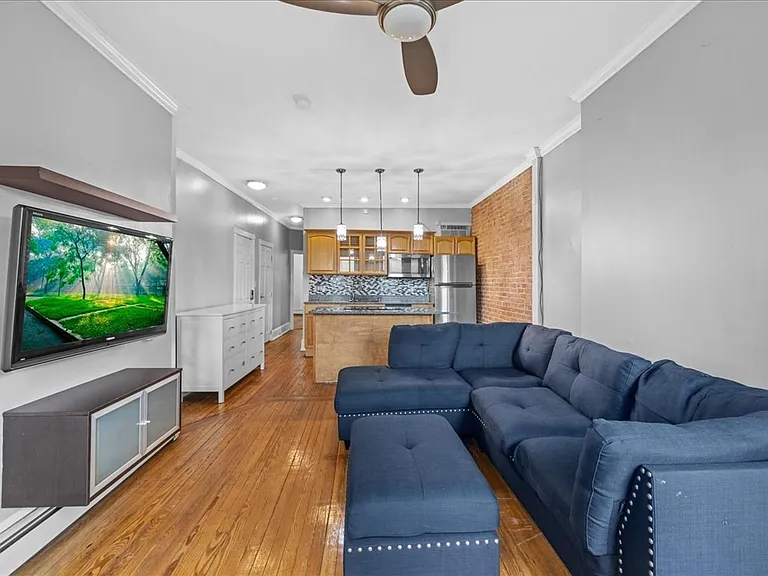 883 Harrison Ave #2 — Photo 4