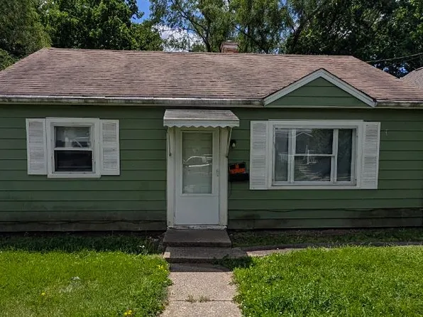 1006 E Behrends Ave, Peoria, IL 61603