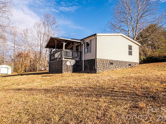 3rd image of 1305 Thunder Run Rd