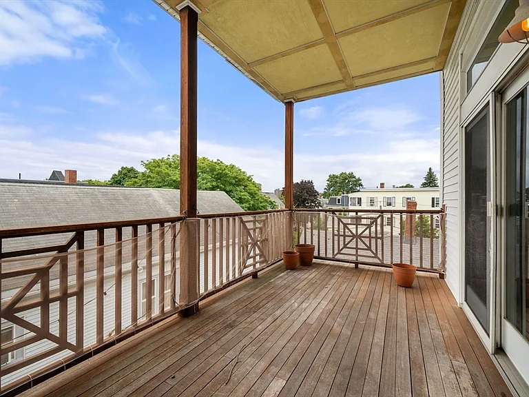 118 Perkins St #3 — Photo 9