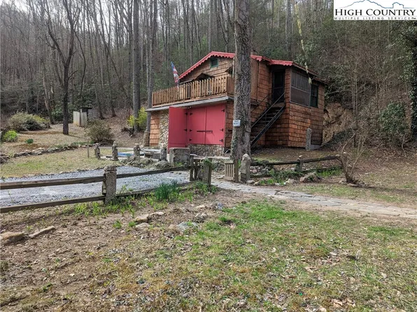 7600 Hwy 90 Highway, Collettsville, NC 28611
