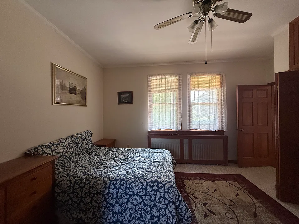 23907 Woodfield Rd