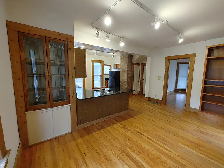 11 Thayer St #1 — Photo 9