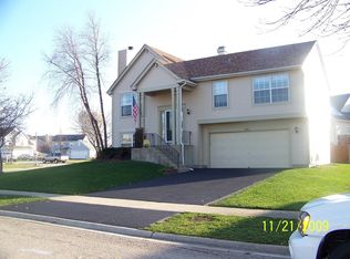 341 Basswood Ct, Bartlett, IL 60103