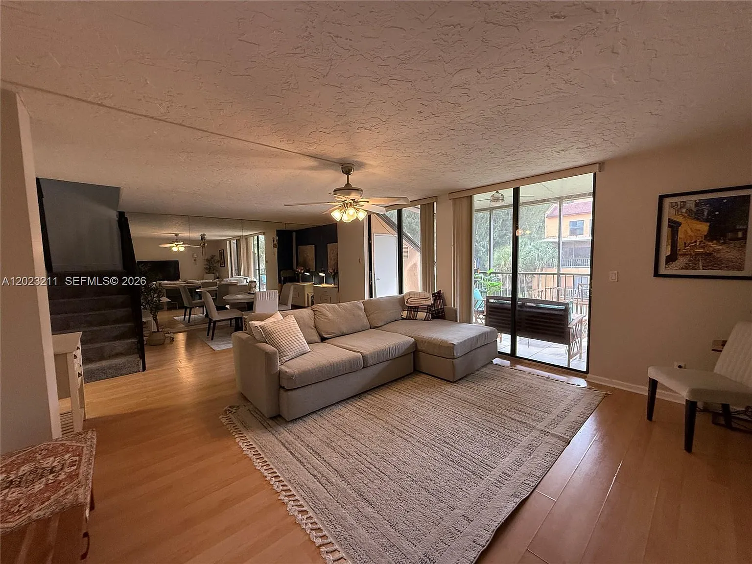 Lago West Condominium — Photo 4