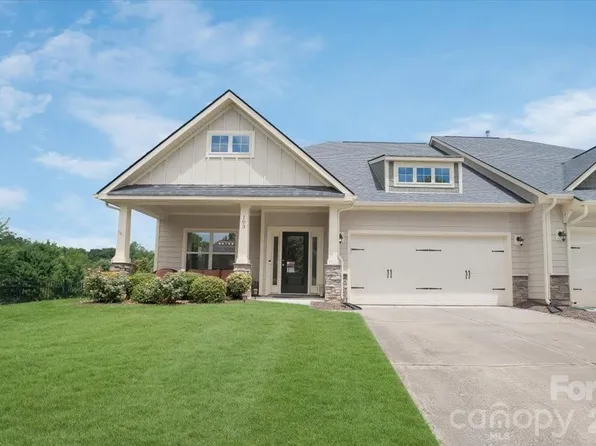103 Canter Ln, Mooresville, NC 28115