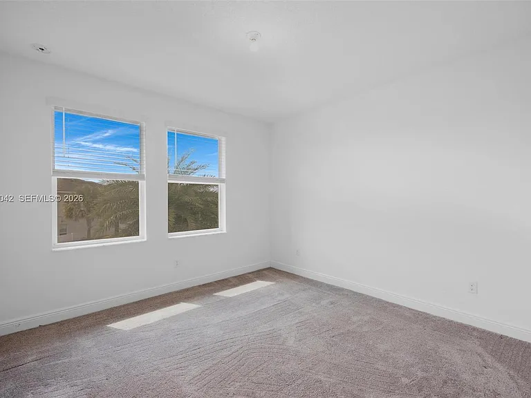 4317 Lago Dr #4317 — Photo 12