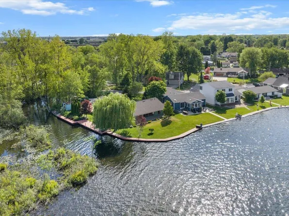 4335 Harmony Dr, Shelbyville, MI 49344