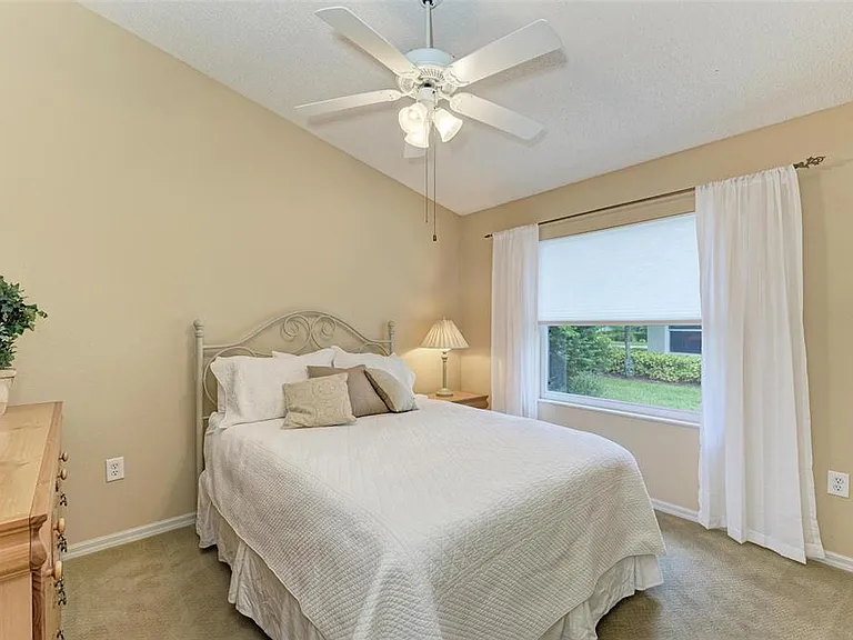 4936 Linsey Ct — Photo 25