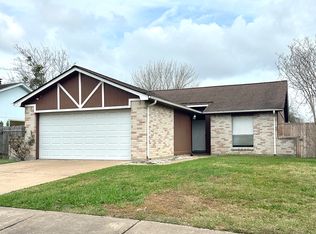 10027 Tahoka Ln, Sugar Land, TX 77498