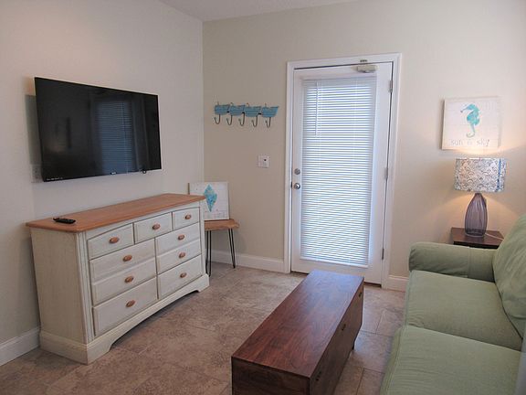 Living room 2_10112019