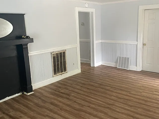222 E Bell St — Photo 13