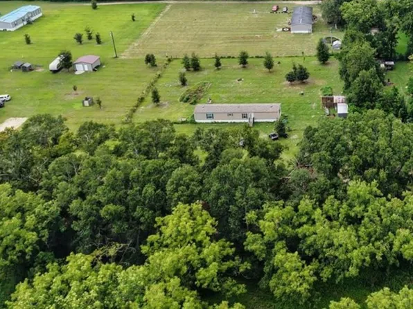 9565 228th St, O'Brien, FL 32071