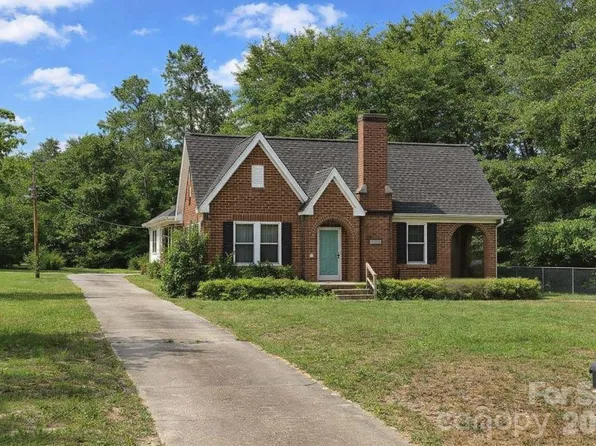 509 E Hilton St, Kershaw, SC 29067
