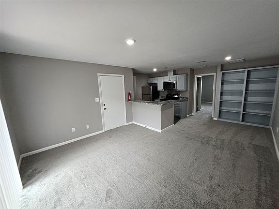 4th image of 12955 Woodforest Blvd APT 68