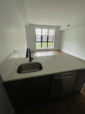 Rented by Bloom Real Estate Group | media 13