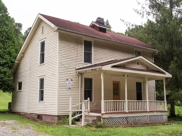 8181 Dairy Ln, Athens, OH 45701