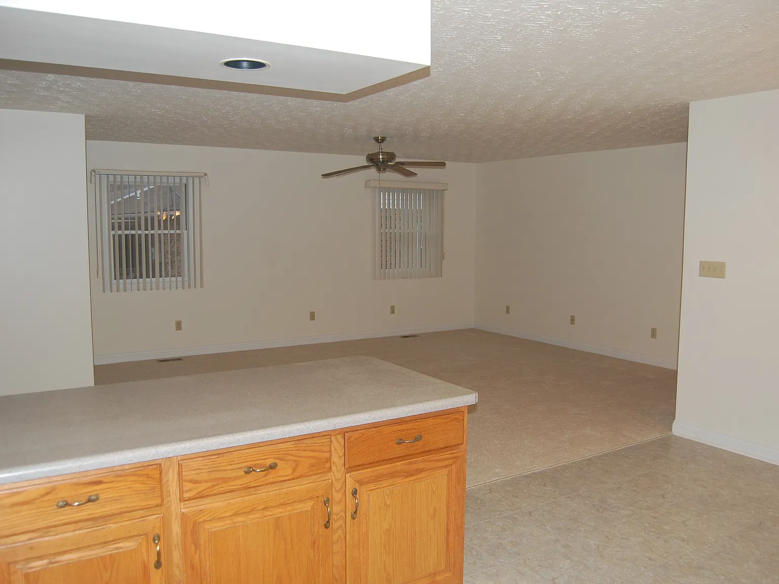 2 bed, 1400 sqft, $1,750 — Photo 4