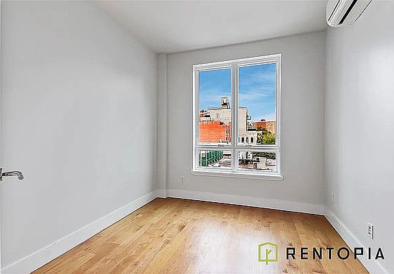 5th image of 836 Dekalb Ave APT 5B