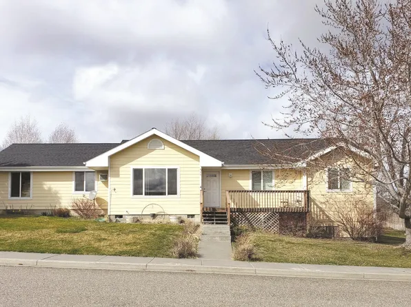 875 Lakeview Ct, Heppner, OR 97836