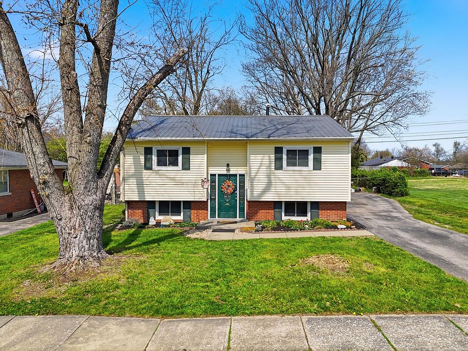 1st image of 333 Stoneybrook Dr