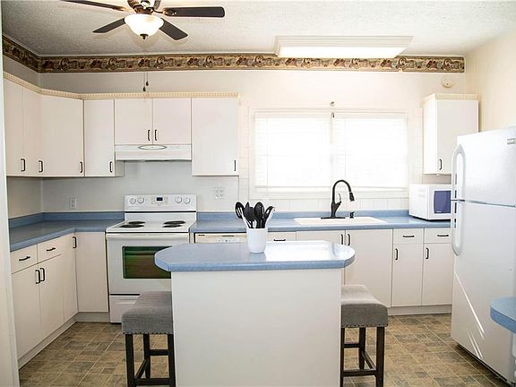 3rd image of 10961 N County Road 150 E