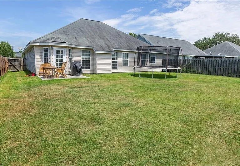 258 Lancaster Way — Photo 19