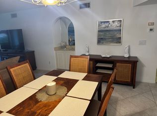 605 Augusta Blvd APT 4, Naples, FL 34113