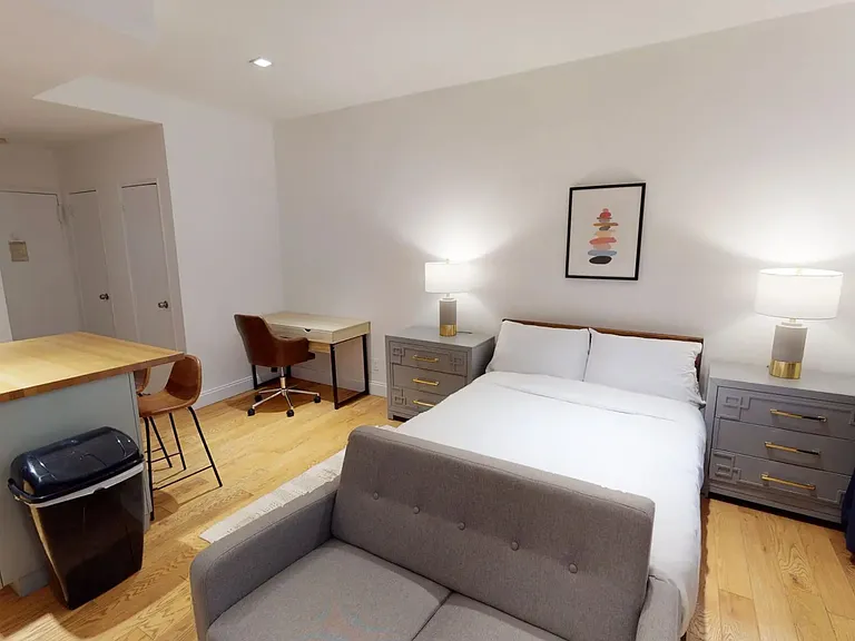 491 W 22nd St #4R — Photo 11